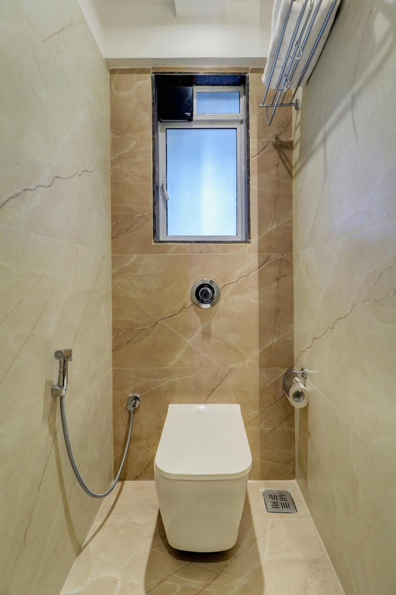 Home2 Suites And Service Apartments, Mumbai Airport Exteriör bild